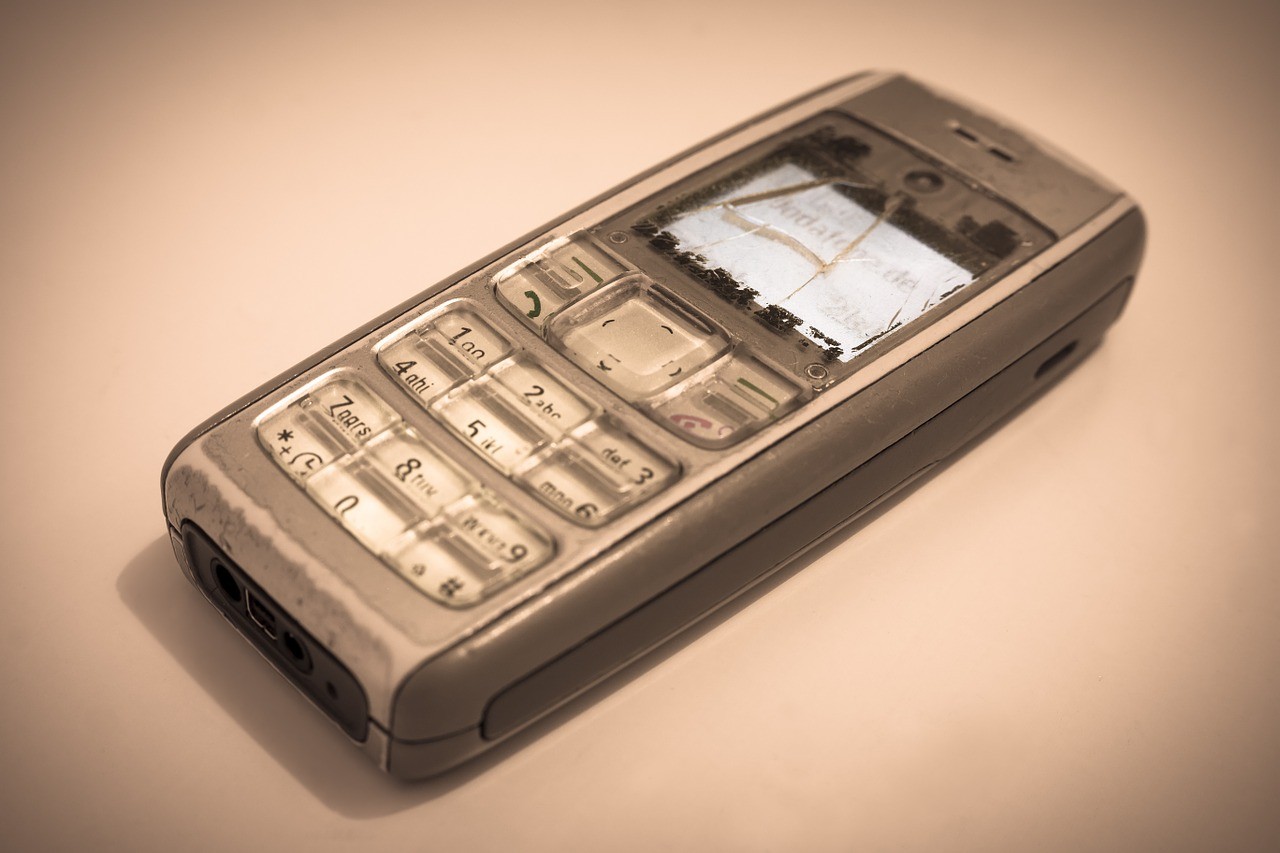 Vecchio telefono cellulare
